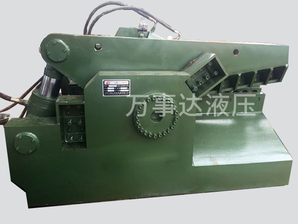 Q43-2500型液压金属剪切机